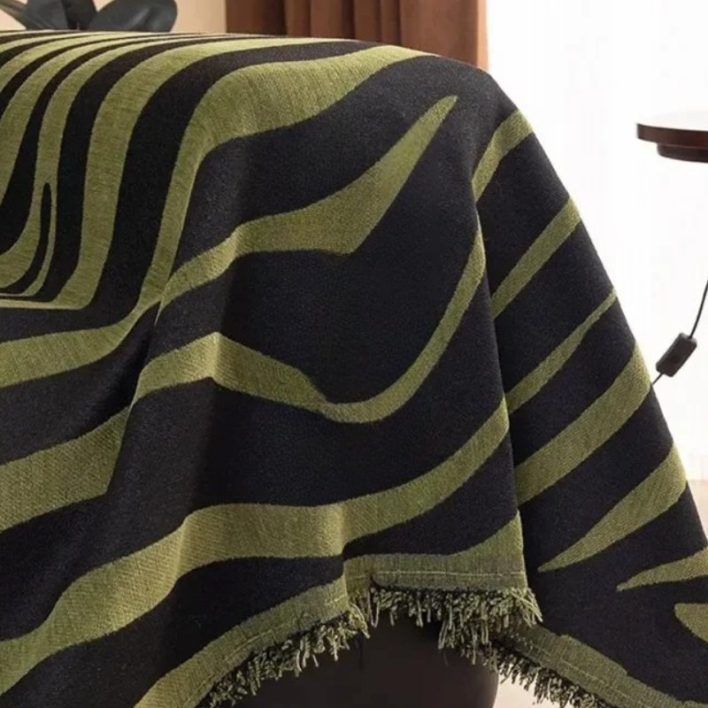 Jeté de Canapé Safari Noir et Vert Kaki | Housse Moderne
