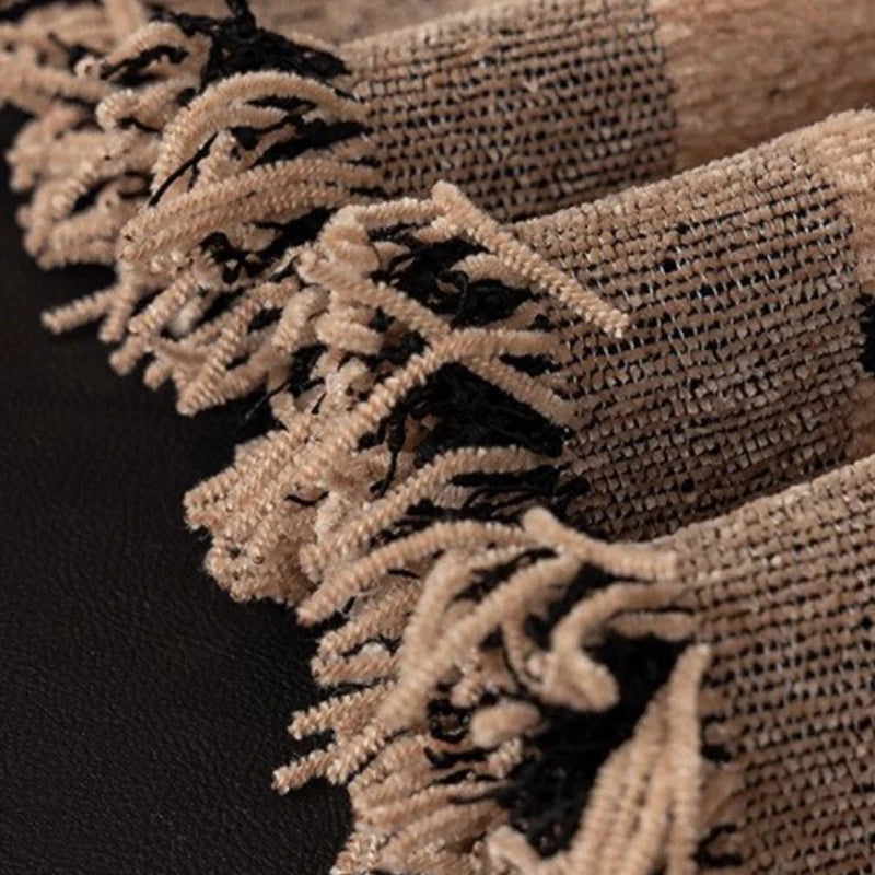 Jeté de Canapé Beluna – Graphique Beige et Noir