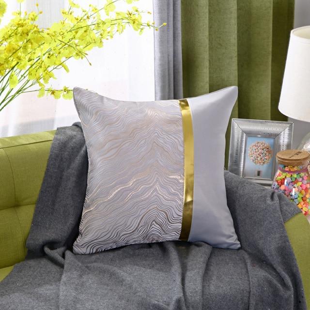 Housse de Coussin 45x45cm Royal en Soie Gris Clair | Housse Moderne